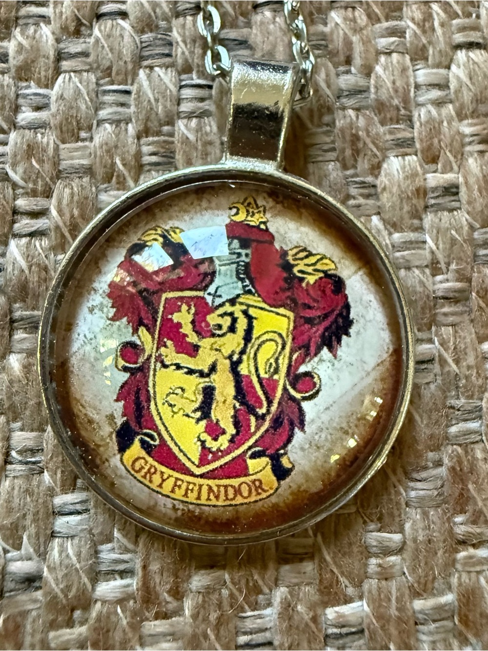 Harry Potter Gryffindor House Crest Necklace Pendant Silver Chain